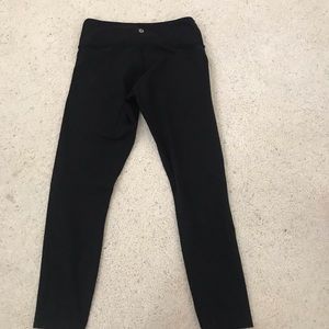 Lululemon wonder under 25” length